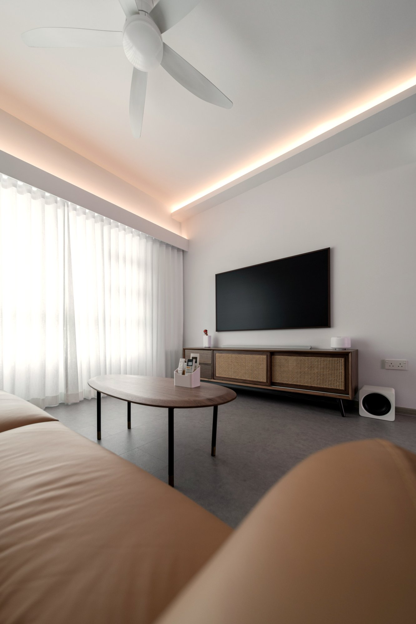 573B WOODLANDS DRIVE 16 — 4 ROOM HDB renovation by Perimeter Studio, Singapore